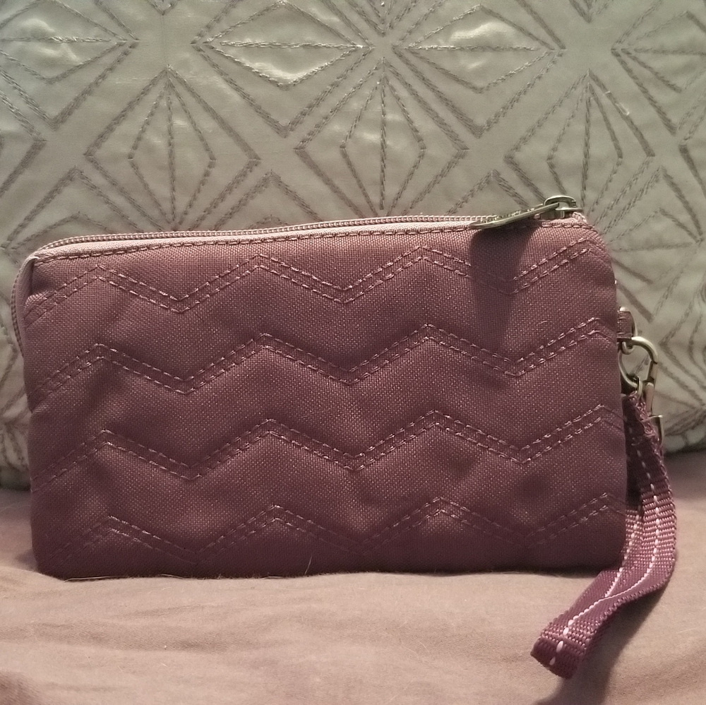 Multi-pocket Wristlet - Picture 4 of 6
